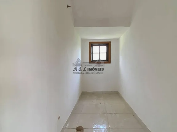 Imagem Casa à venda em Campos do Jordão - Casa nova com 03 suítes