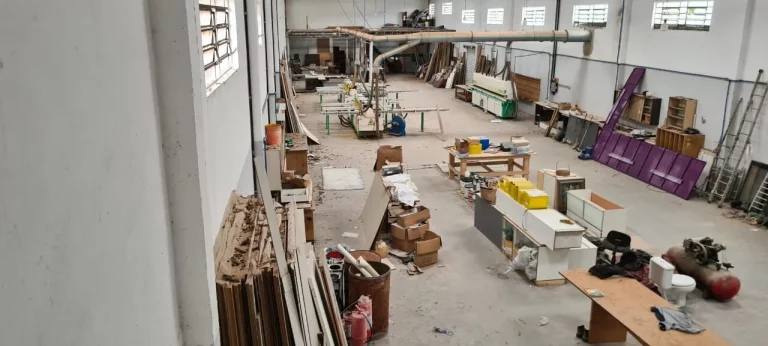 Imagem GALPÃO INDUSTRIAL A VENDA SENDO 750 CONSTRUIDO E 1.700M2 DE TERRENO EM SANTO ANDRE