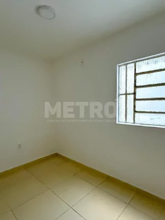 Imagem Casa à venda no Centro de Petrolina com 3 quartos, sala, cozinha