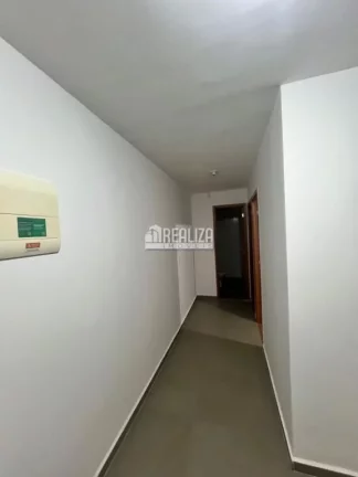 Imagem Apartamento de 2 dormitórios com piscina no Condomínio Residencial Lago das Brisas, no bairro Estados Unidos, em Uberaba