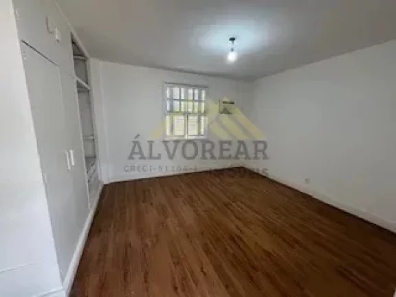 Imagem Sobrado Comercial para Locação – Itaim Bibi A apenas 50 metros da estação de metro Campo Belo
