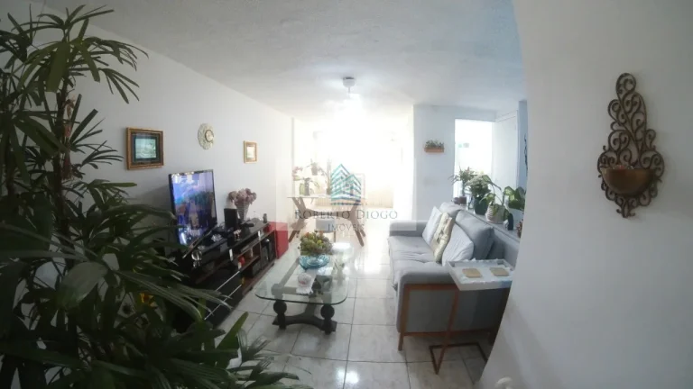Imagem Apartamento à venda na Taquara, Rio de Janeiro-RJ: 2 quartos, 1 sala, 1 banheiro, 1 vaga de garagem!