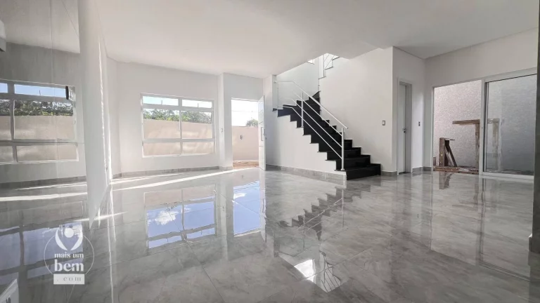 Imagem Sobrado em condomínio fechado, 3 Quartos, suíte, terraço com churrasqueira e 1 vaga a venda no Boqueirão (Estuda Permuta)
