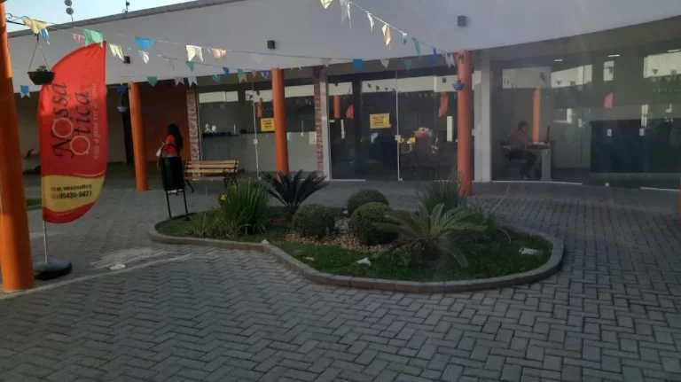 Imagem Box/Garagem para alugar por R$ 2.400,00/mês - Jardim São João - Ferraz de Vasconcelos/SP