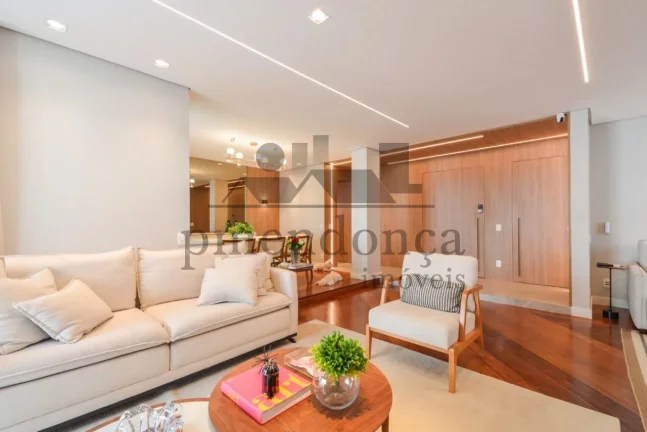 Imagem Apartamento reformado na rua monte Alegre com 3 suítes e 3 vagas, 177m²