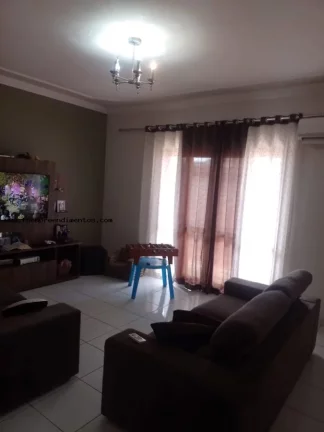 Imagem Casa para Venda em Limeira, Jardim Santa Adélia, 3 dormitórios, 1 suíte, 2 banheiros, 5 vagas