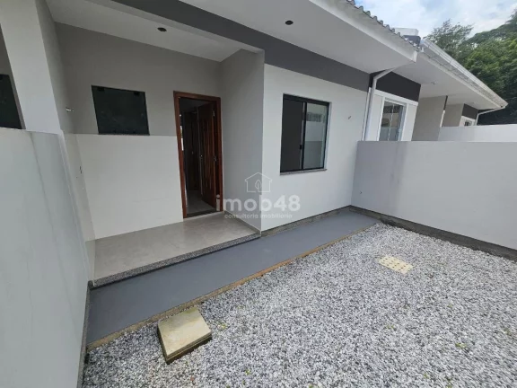 Foto do imóvel: Casa à Venda em Bela Vista, Palhoça: 2 Quartos, 50m², R$320mil