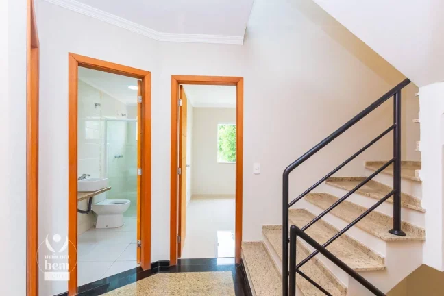 Imagem Sobrado com 4 Quartos, 1 Suite, 3 Vagas, com Lareira e Churrasqueira à venda, 207 m² por R$ 1.200.000,00 - Bom Retiro - Curitiba/PR