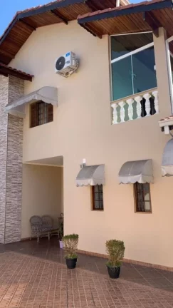 Imagem Sobrado com 3 dormitórios, 310 m² - venda por R$ 1.400.000,00 ou aluguel por R$ 6.350,00/mês - Vila Áurea - Poá/SP