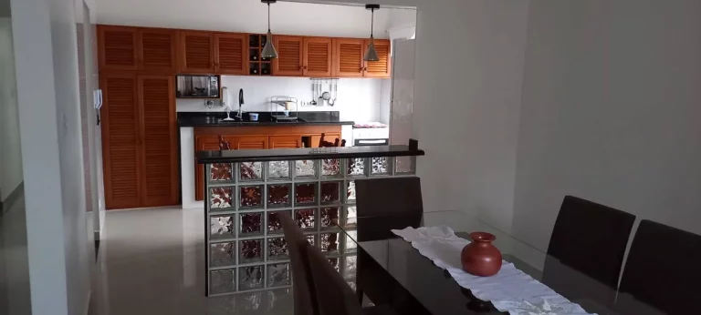 Imagem APARTAMENTO COM 2 SUÍTES LOCALIZADO EM PERUÍBE - SP