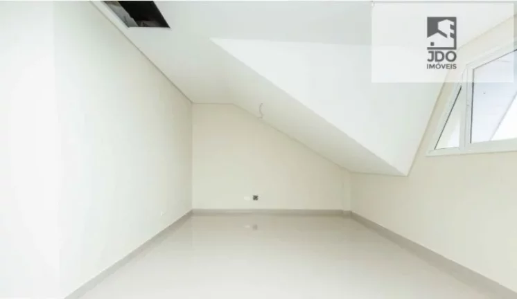 Imagem Sobrado em Condomínio a Venda no bairro Campo Comprido - Curitiba, PR