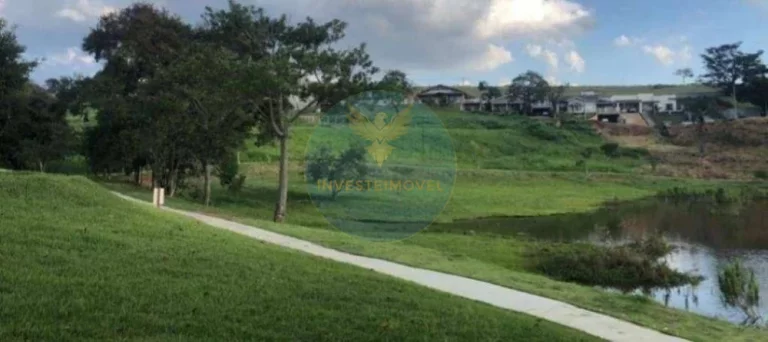 Imagem Casa em Condomínio a Venda no bairro Tanque - Atibaia, SP
