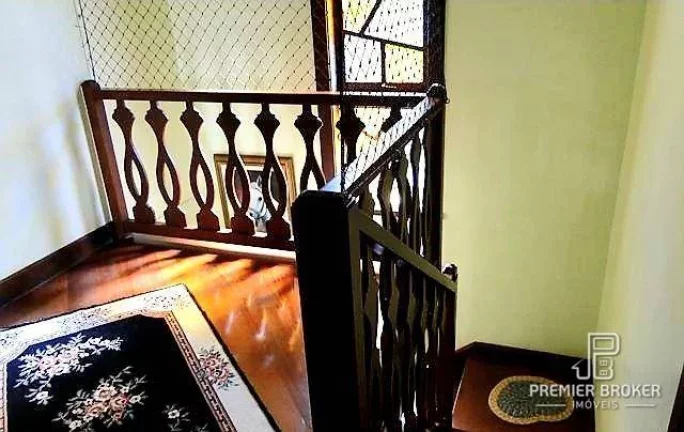 Imagem Casa à venda, 460 m² por R$ 1.500.000,00 - Golfe - Teresópolis/RJ