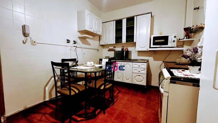 Imagem Apartamento com 2 dormitórios à venda, 64 m² por R$ 390.000 - Boqueirão - Santos/SP