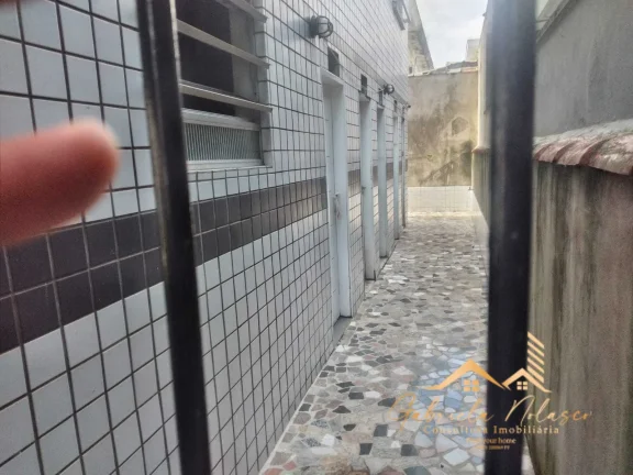 Imagem Apartamento de dois dormitórios em prédio de 3 andares