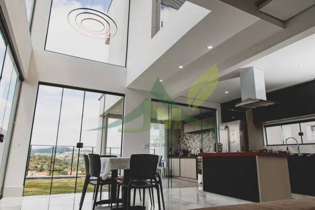 Imagem Casa de Alto Padrão à Venda – Nazaré Paulista