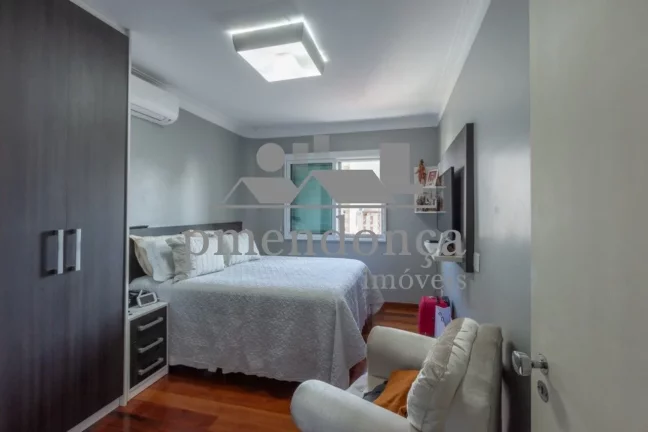 Imagem Apartamento reformado a venda em Pinheiros com 3 quartos e 2 vagas, 105m².