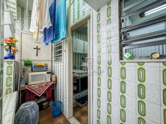 Imagem Apartamento à venda, 56 m² por R$ 300.000,00 - Várzea - Teresópolis/RJ