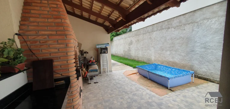 Imagem CASA RESIDENCIAL em ESMERALDAS - MG, FERNÃO DIAS
