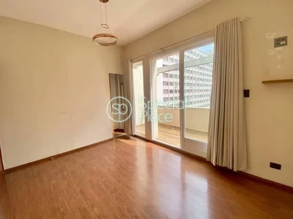 Imagem Cobertura reformada em Higienópolis. São 115m² de área privativa, 2 dormitórios ( 1 suíte) e 1...