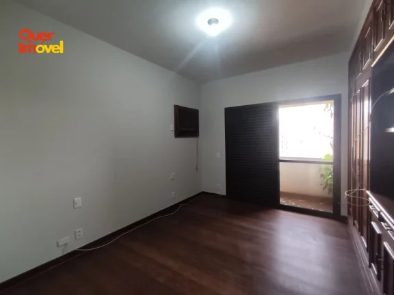 Imagem Imperdível oportunidade: Apartamento à venda com 4 quartos, 1 suíte e 215m² no Centro de Ribeirão Preto-SP!