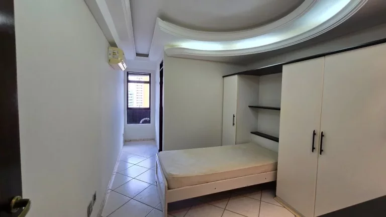 Imagem Apartamento com 4 dormitórios à venda, 220 m² por R$ 1.200.000,00 - Brisamar - João Pessoa/PB