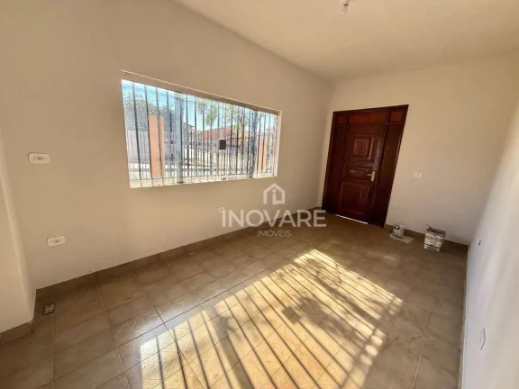 Imagem Casa com 3 dormitórios para alugar, 272 m² por R$ 2.500,00/mês - Setor Central - Itumbiara/GO