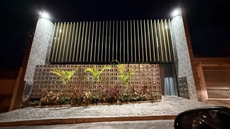 Imagem EXCELENTE IMÓVEL COMERCIAL DISPONIVEL PARA LOCAÇÃO EM ÁREA NOBRE DE FRANCA PRÓXIMO A AVENIDA ANTONIO BARBOZA FILHO NO BAIRRO REGINA HELENA
