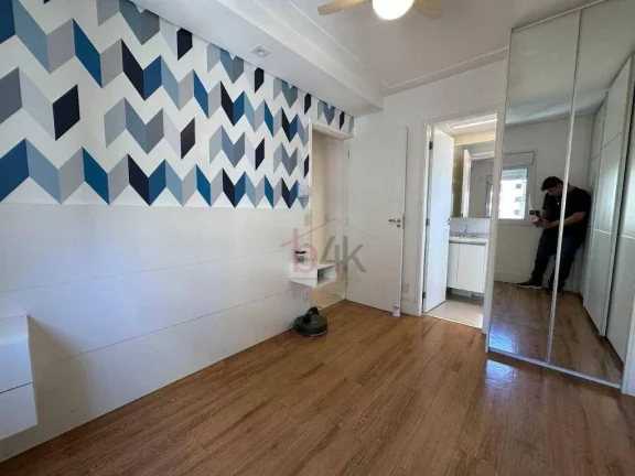 Imagem Apartamento à Venda no Brooklin: 65m², 2 Quartos, Mobiliado e Moderno