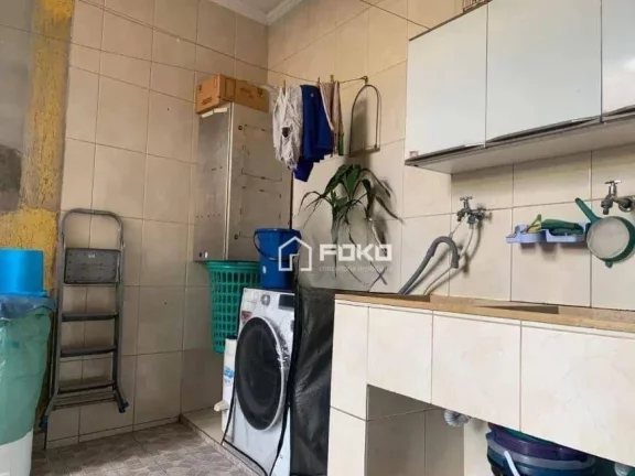 Imagem Sobrado com 3 dormitórios, 295 m² - venda por R$ 700.000,00 ou aluguel por R$ 4.000,00/mês - Vila Flórida - Guarulhos/SP