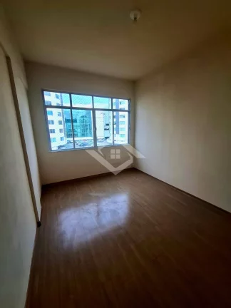 Imagem Vende Apartamento, Tijuca em frente ao Shopping 2 quartos, 64m2, sem vaga.