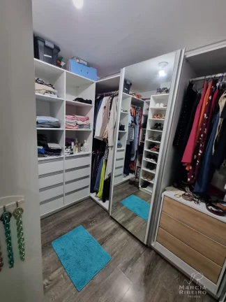 Imagem Casa Geminada no bairro Ingleses do Rio Vermelho com 3 dormitórios