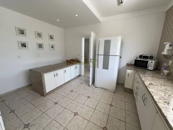 Imagem Sobrado luxuoso de alto padrão à venda condomínio Bougainville frente praia