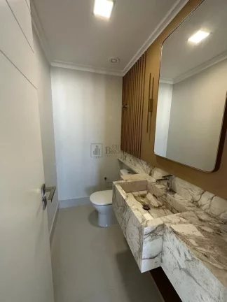 Imagem Apartamento Quadra Mar com 3 suítes à venda no Centro de Balneário Camboriú/SC