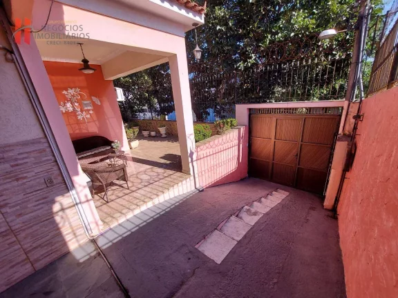 Imagem EXCELENTE CASA DUPLEX NO JARDIM 25 DE AGOSTO.
