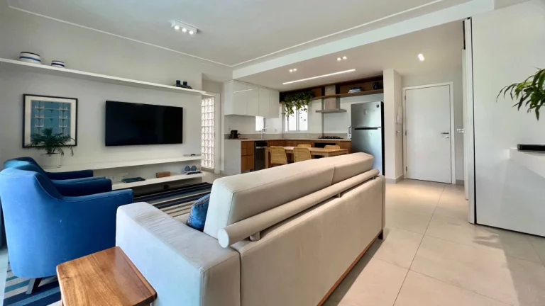 Imagem Imperdível! Apartamento à venda em Riviera de São Lourenço Módulo 07: 3 quartos, 1 suíte, 2 salas, 2 vagas, 113,25m² de área. Varanda gourmet!