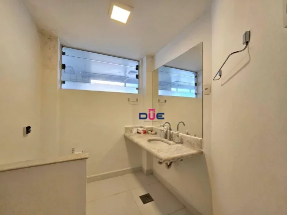 Imagem Apartamento 4 Quartos, 5 Banheiros, 2 Vagas, PÉ NA AREIA - José Menino - Santos