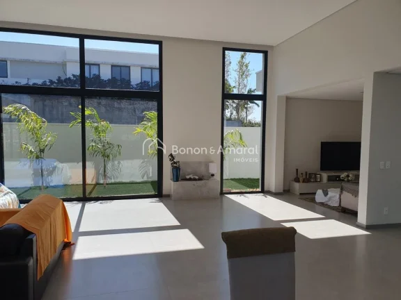 Imagem Casa a venda no Condomínio EntreVerdes Campinas- Sousas

Com 496m² de área construída e 1000 m²...