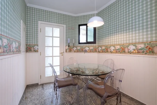 Imagem Apartamento 164M², 3Q, 2 Suítes, 5 Banheiros, 3 Vagas, Varanda, Piscina, Lavabo, Academia, Salão de Festas, Churrasqueira, Closet, Brinquedoteca.