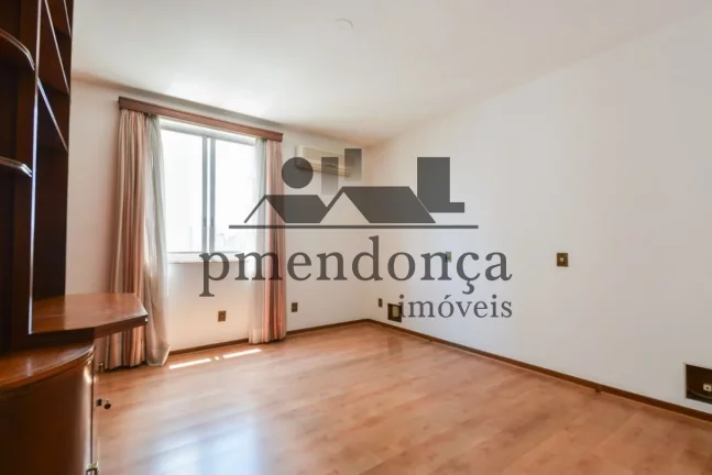 Imagem Apartamento na Rua Rio de Janeiro com 276 m², 4 quartos e 2 vagas em Higienópolis.