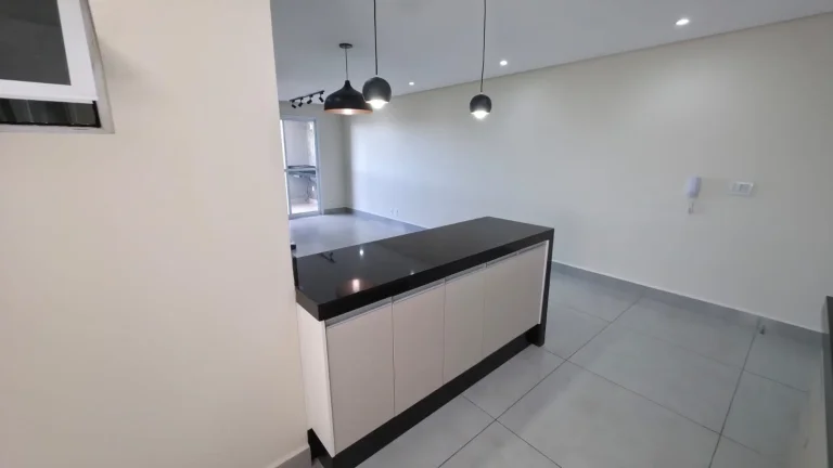 Imagem Apartamento com 3 Dormitórios, Varanda Gourmet e Vista Panorâmica em Localização Privilegiada no Campolim