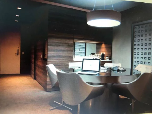 Imagem SALA PORTEIRA FECHADA LUXUOSA CENTRO VENDA