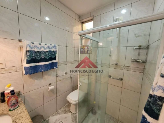 Imagem Amplo apartamento térreo com 3 quartos no Bairro Chic