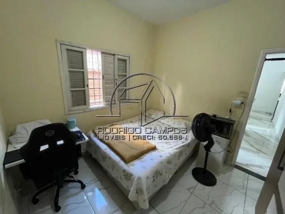 Imagem Espaçosa Casa Semi Isolada 3 Quartos no Campo da Aviação, Praia Grande