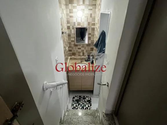 Imagem Casa em Villagio de 2 dormitórios com 2 vagas por R$640.000,00 em Santos