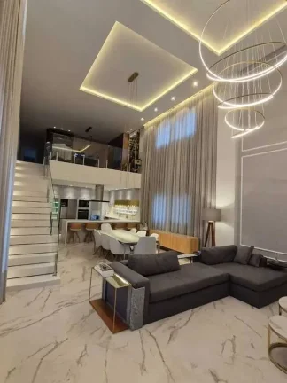 Imagem Casa com 5 suítes e 6 vagas de garagem em condomínio no Centro de Camboriú