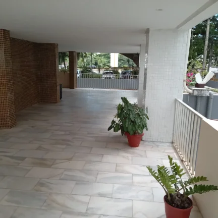 Imagem Espaçoso Apartamento no Pituba em Salvador Novo