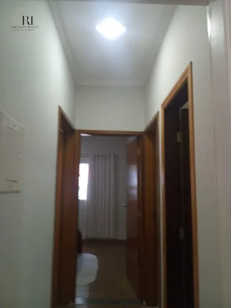 Imagem Casa com 5 quartos, 290m2, à venda