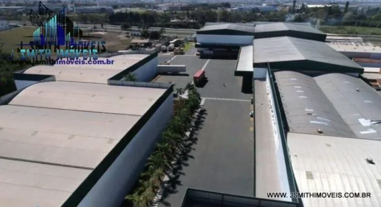 Imagem Galpão 8000m², em condomínio industrial com excelente infraestrutura. Pé direito de 12m, piso pa...