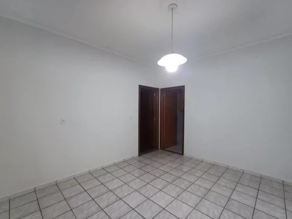 Imagem Casa de vila para venda em São Joaquim com 3 quartos, sendo 1 suíte, 191m2